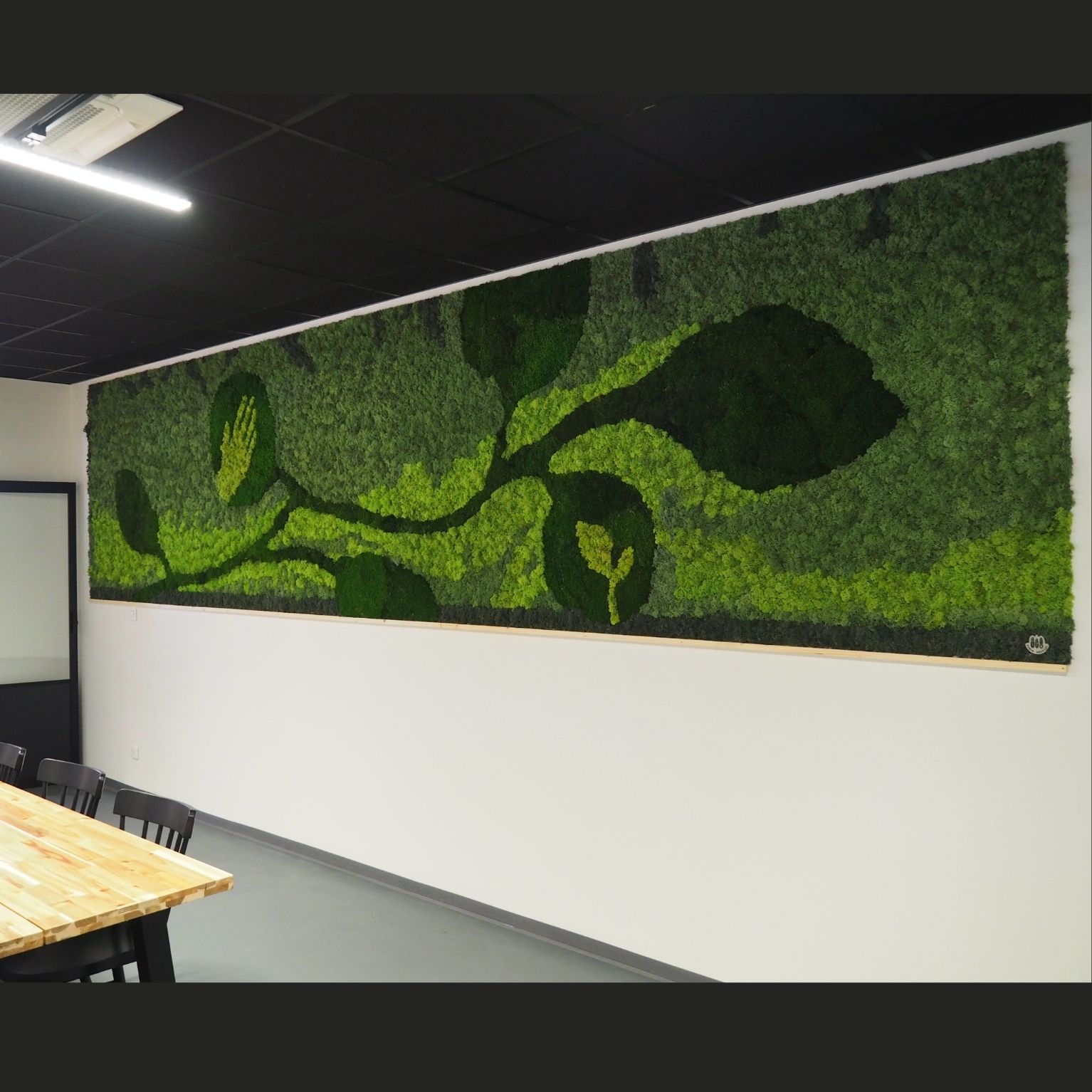 nos-realisations-exemples-mur-logo-tableau-vegetal-ecrin-vegetal-biocoop-1